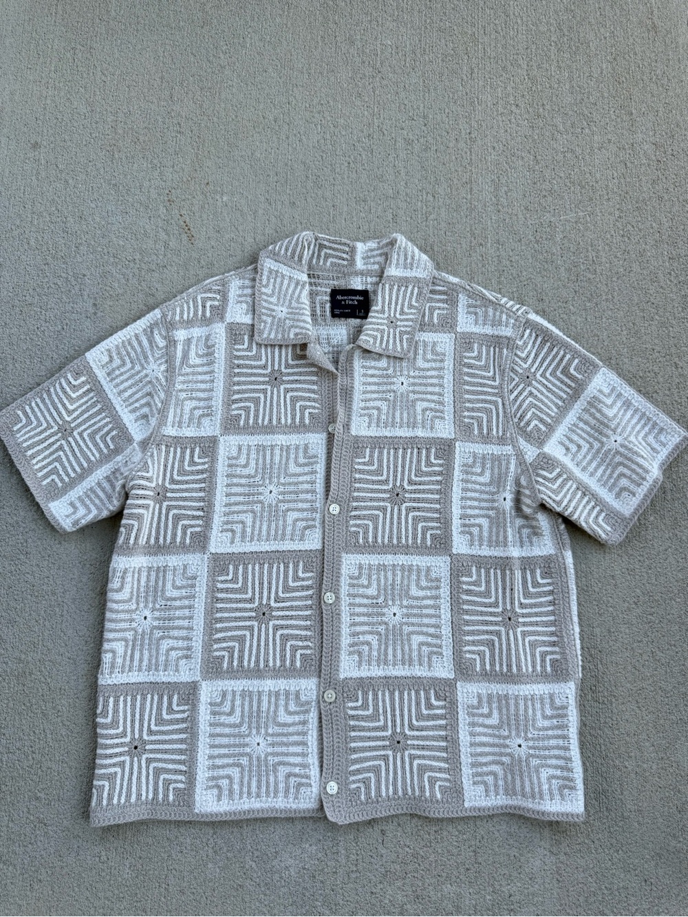 Abercrombie & Fitch Men’s Crochet Knit Squares Shirt Size Small S Tan Beige Boho